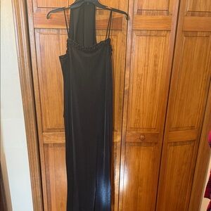 Beautiful spaghetti strap Harlow Black Dress size 16 NWOT with scarf wrap